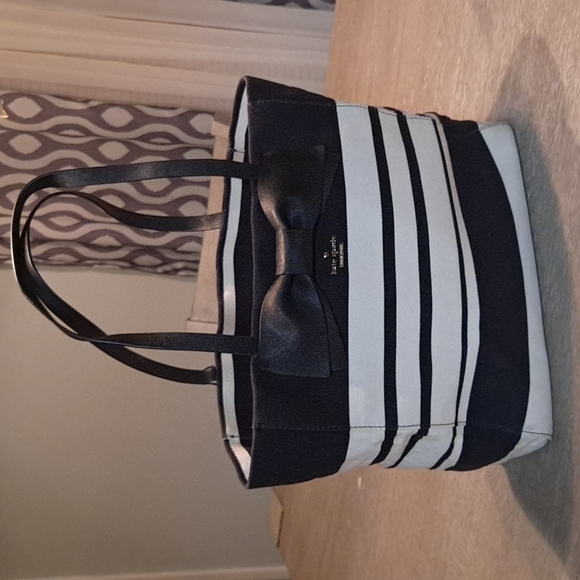Kate Spade Clement Street Blair Tote With Bow - Picture 1 of 10